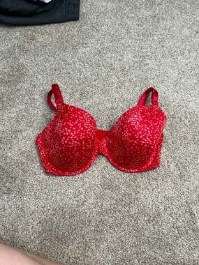 Victoria's Secret Lightly Lined Demi Bra Red Pink Heart Print 38DD